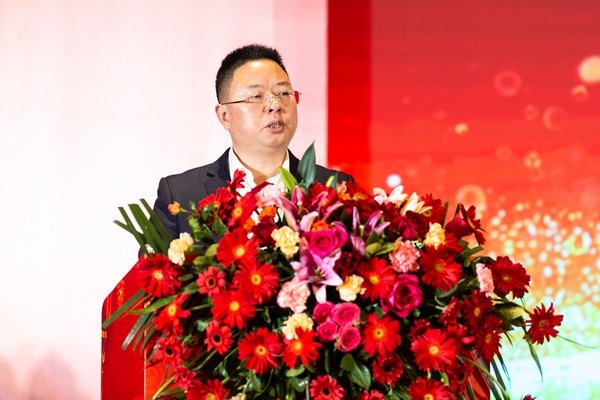 NG官网公司年会 (8 - 65).jpg NG官网公司年会 (8 - 65).jpg
